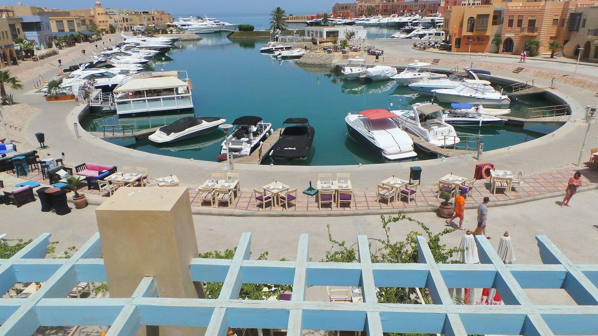 Captain'S Inn Hotel Hurghada Buitenkant foto